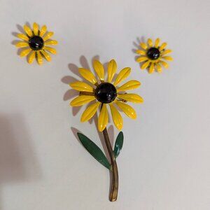 Retro 1950s Sunflower Enameled Brooch and Clip on Earrings set Unsigned